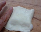 A picture of step 1 of Chicken kachori.