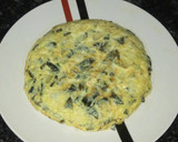 Foto del paso 5 de la receta: Tortilla mar y montaña. "con calabacín y alga kombu"