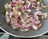 A picture of step 2 of Mamara poha.
