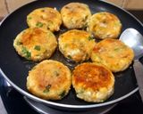 A picture of step 6 of Oats Paneer Tikki.