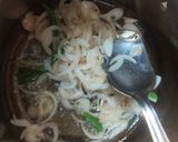 A picture of step 1 of Chicken spinach with fenugreek leaves.