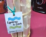 Foto del paso 1 de la receta: Espárragos blancos rellenos con bechamel de gambas