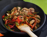 Foto del paso 3 de la receta: Noodles de arroz con salsa Teriyaki