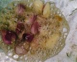 Foto langkah ke 3 dari resep Singkong Goreng Bumbu Kuning.