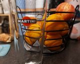Une image de l'étape 1 de Cocktail martini gin Schweppes.