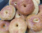 Foto langkah ke 8 dari resep Donat tanpa ulen (teknik autolisis).
