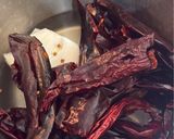 Foto del paso 2 de la receta: Salsa en chile guajillo