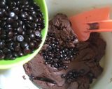 Foto langkah ke 2 dari resep ChocoChips Cookies.