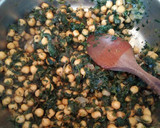 Foto del paso 6 de la receta: Garbanzos con espinacas receta muy fácil 🍜🍴