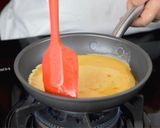 รูปขั้นตอนการทำที่ 6 ของ "ข้าวไข่ข้นกุ้งผัดพริก" ด้วยข้าวญี่ปุ่นโนริตาเกะ