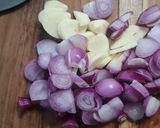 Foto langkah ke 2 dari resep Sayur Bening Daun Kelor.