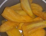 Foto langkah ke 1 dari resep Kumbu ubi rambat kuning.