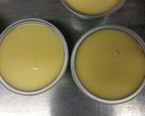Foto del passaggio 2 della ricetta Flan di panettone Con crema alla vaniglia
