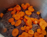 Foto del paso 4 de la receta: Jarrete de ternera guisado con patatas