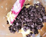 Hình bước làm 2 của món 💚 Bánh Cookies Nhân Sô Cô La Tan Chảy