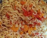 A picture of step 3 of Extraordinary noodles.