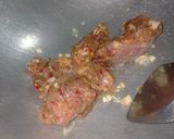 รูปขั้นตอนการทำที่ 2 ของ ผัดกะเพราไก่หมักพริกแห้ง