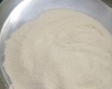 A picture of step 3 of Moong dal ladoo.