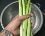 Hình bước làm 1 của món Măng Tây Xào Tỏi