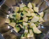 Une image de l'étape 3 de Courgettes viande hachée.