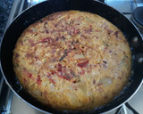 Foto del paso 4 de la receta: Tortilla de cebolla y pimientos..y algo más #yosoyyo