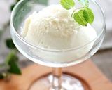 A picture of step 7 of Coconut Milk Ice Cream: Rese Coconut Style.