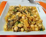 Foto del paso 7 de la receta: Potaje de garbanzos con calabaza y angula de monte silvestre
