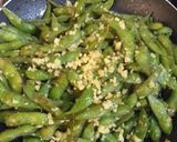 Foto langkah ke 4 dari resep Garlic Edamame.