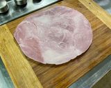 Une image de l'étape 1 de Paniers feuilletés jambon emmental tomates.
