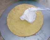 A picture of step 2 of Fresh cocktail cake.