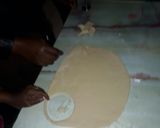 A picture of step 5 of Star pizza.