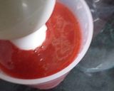 A picture of step 4 of Ice Strawberry Slush.