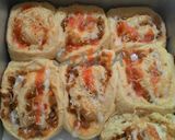 Foto langkah ke 12 dari resep Pizza Roll Yum!.