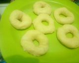 Foto langkah ke 4 dari resep Donat Sederhana Anti Gagal.