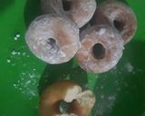 Foto langkah ke 7 dari resep Donat selembut kapas.