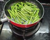 A picture of step 2 of 66. Stir-Fried Green Beans with Ground Beef.