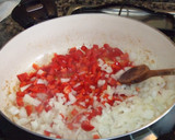 Foto del paso 1 de la receta: Pollo en salsa de pimientos morrones y setas variados