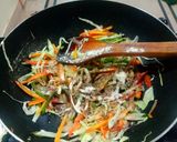 A picture of step 2 of Egg vegetable Roll.