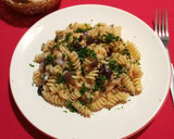 Foto del paso 8 de la receta: Speedy...pasta, aceitunas negras, y frutas secas...puro sabor