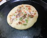 A picture of step 5 of Rava Uttapam.