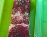 A picture of step 1 of Roast pork (chasho).