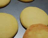 A picture of step 5 of Lemony Melting Moment.