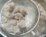 Foto langkah ke 6 dari resep Pentol Kriwil Daging Sapi (Cilok Kriwil).