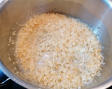 Foto del paso 1 de la receta: Pastel de arroz con relleno de conejo