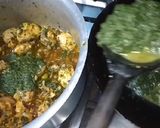 A picture of step 5 of Degi Chicken Palak.