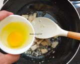 Foto langkah ke 4 dari resep Kwetiau Goreng Ayam pedas.