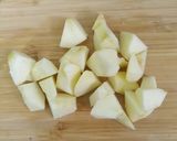 A picture of step 2 of Steamed Apple Puree For Babies.