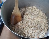Foto del paso 7 de la receta: Pollo al horno con cebollas y arroz con crema como guarnición