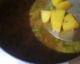 A picture of step 2 of Matar pulao.