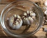 A picture of step 2 of Garlic in the microwave.